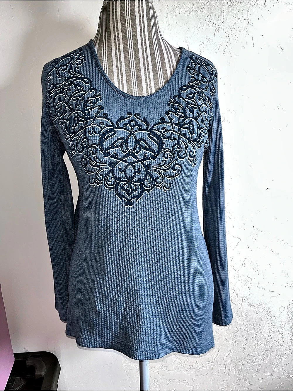 Live and Let Live Small Women's Embroidered Long Sleeve Tunic in Blue